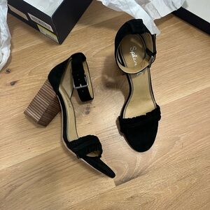 Splendid NWT sandals